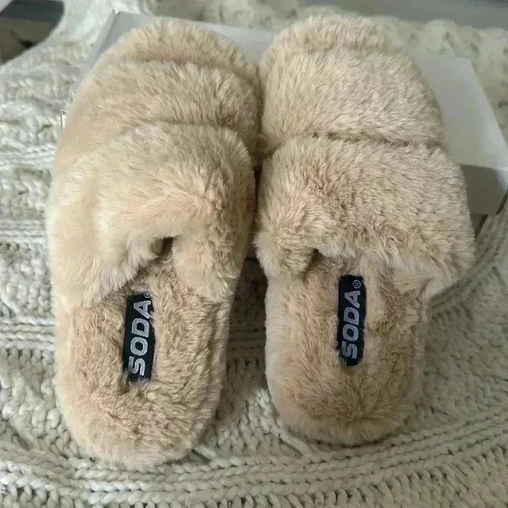 Furry sandals